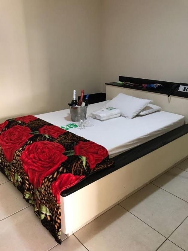Motel& Hotel Ape Goiania !!! Esterno foto